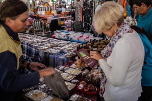 buying cakes-1280x960