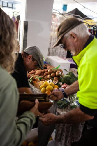 buying veges-1280x960