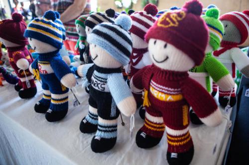 wool footy players-1280x960